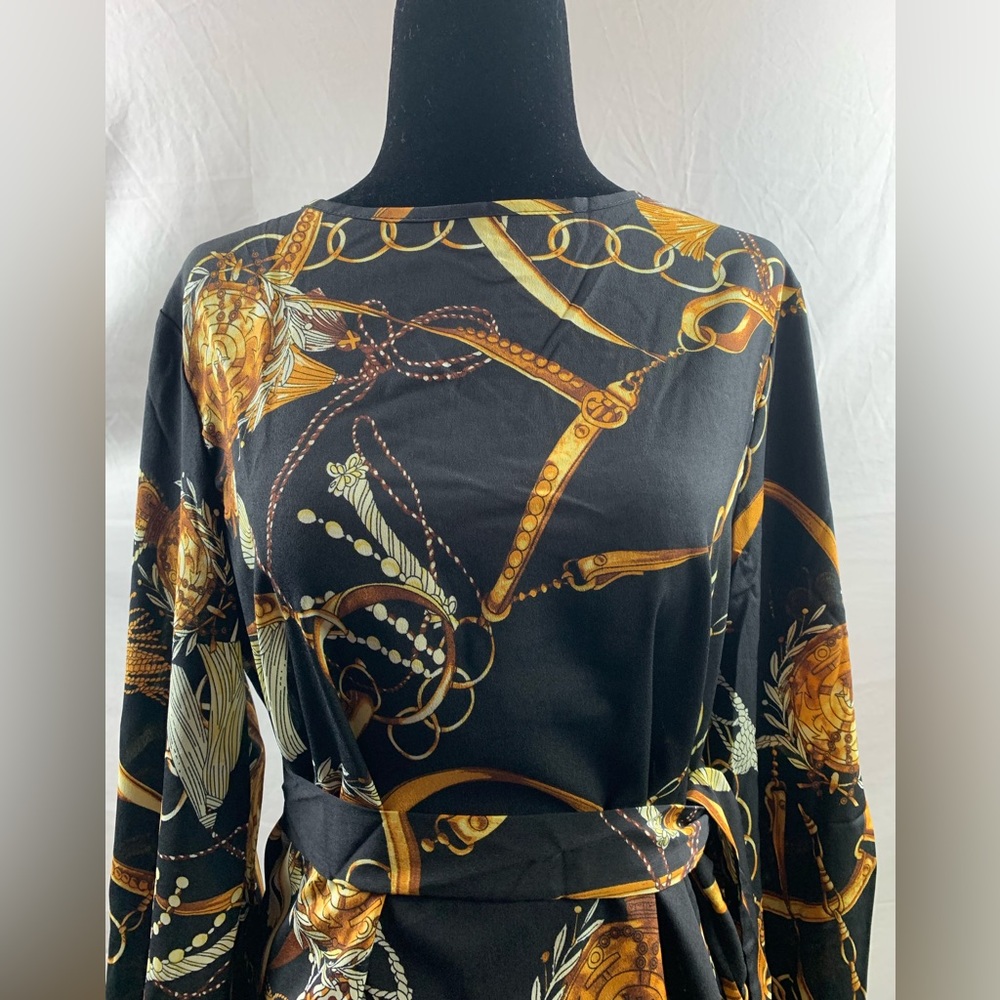 Bishop Sleeve Chain Print Belted Dress - Picture 8 of 9
